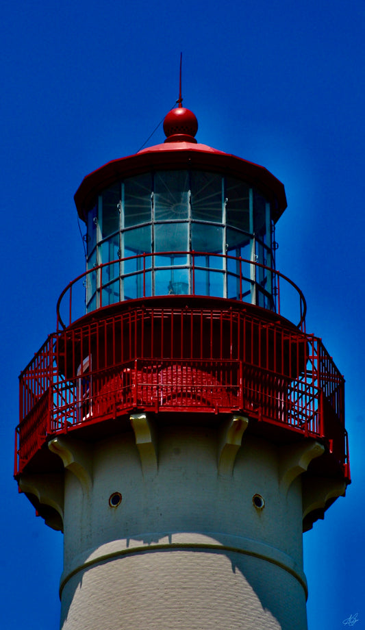 Lighthouse (Zoomed In)